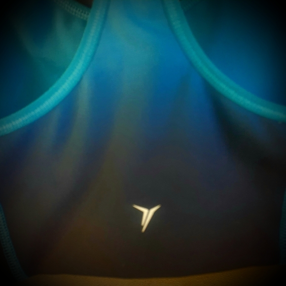 Old Navy Active Go Dry Sports Bra - Picture 4 of 7